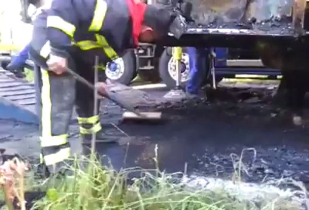 Saint-Mayeux : le car scolaire s'embrase, les élèves indemnes