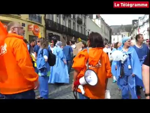 Vannes. Hôpital privé Océane : 200 grévistes dans les rues