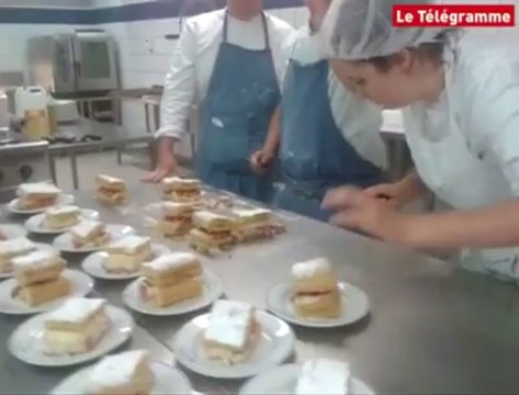 Quiberon (56). Le chef Jean François Sicallac au collège Beg er Vil