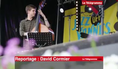 Vannes. L'Alan Jones Portland Oregon Band sur le port