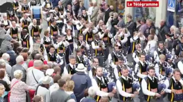 Quimper. Festival de Cornouaille : le Défilé en Fête