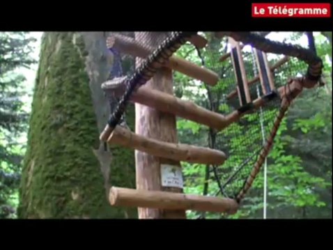 Cléder. Les logements insolites de Kermenguy