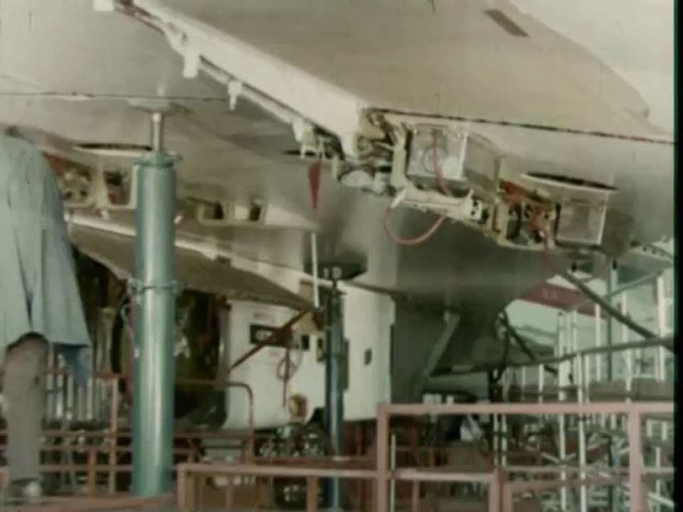 Essais de vibration aeroelastique en vol CONCORDE - 1969