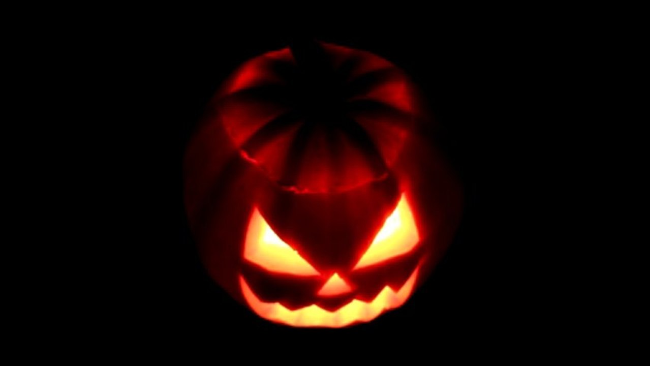 Halloween pumpkin 2 - Free HD stock footage
