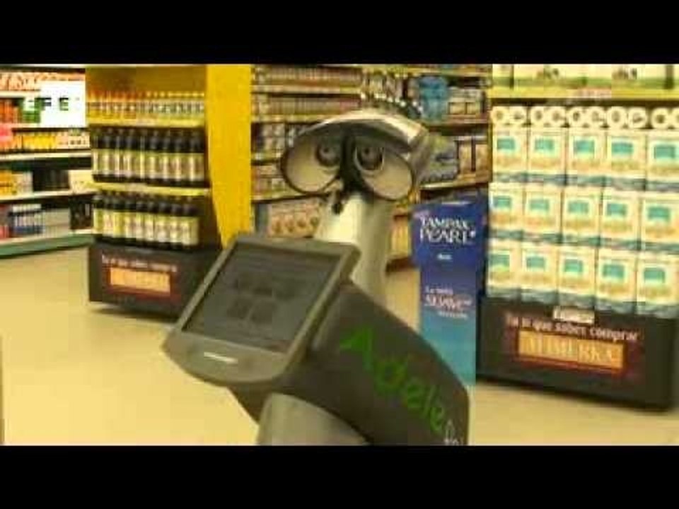 Robot helps supermarket shoppers.
