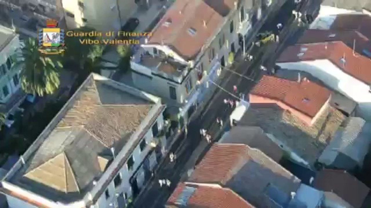 Vibo Valentia - Operazione guardia di Finanza (...
