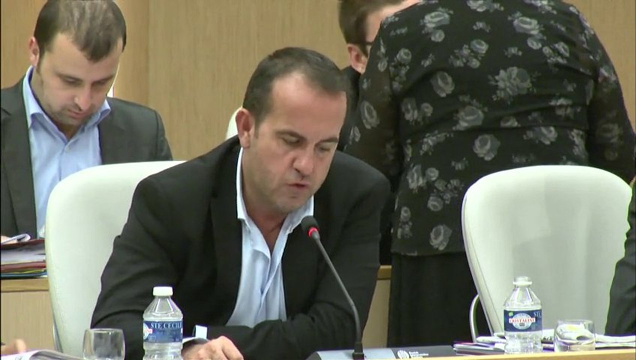 Soutien à l'hôpital de Belley (Ain) - Présentation du rapport par Hervé SAULIGNAC