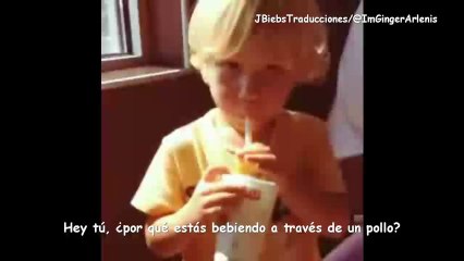 Justin Bieber - "Jaxon drinking through chicken" - Septiembre 2013 (Español) HD