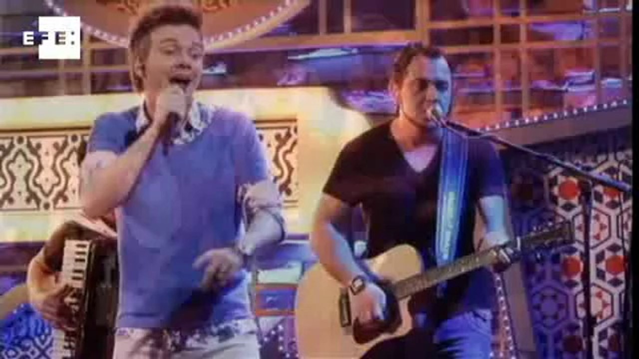 Michel Teló lança disco na Espanha e compara seu sucesso ao hit Macarena.