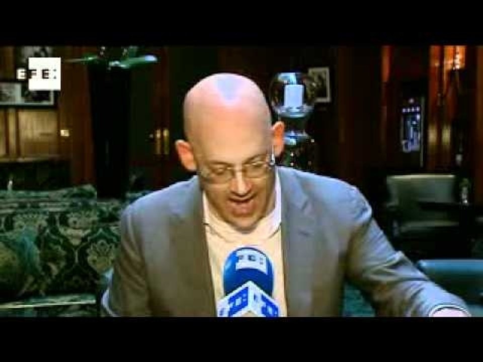 Clay Shirky: social networks no substitute for civil society