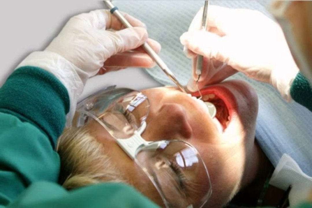 Dental implants west London
