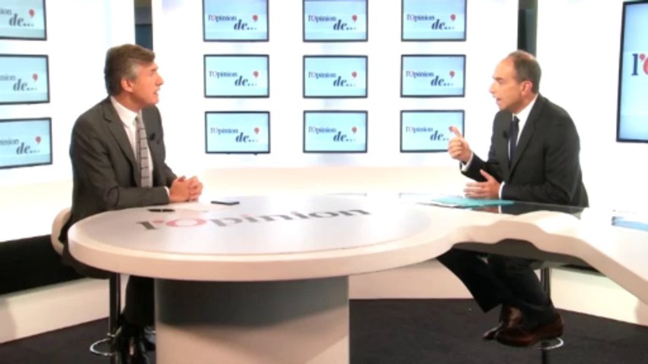UMP - J-F Copé : "On ne peut pas étrangler les Français d'impôts comme le fait François Hollande"