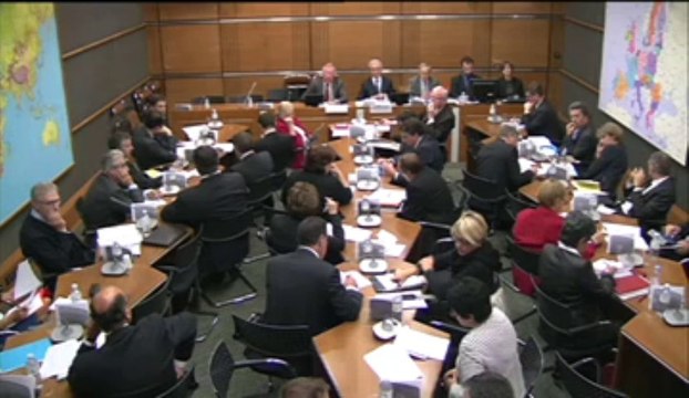 23 octobre 2013, Réunion de la Commission de développement durable sur le préjudice Ecologique : Bertrand Pancher rappelle la necéssité d'évaluation des politiques publiques