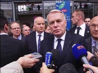 Ayrault "ne se décourage pas" face au chômage - 25/10