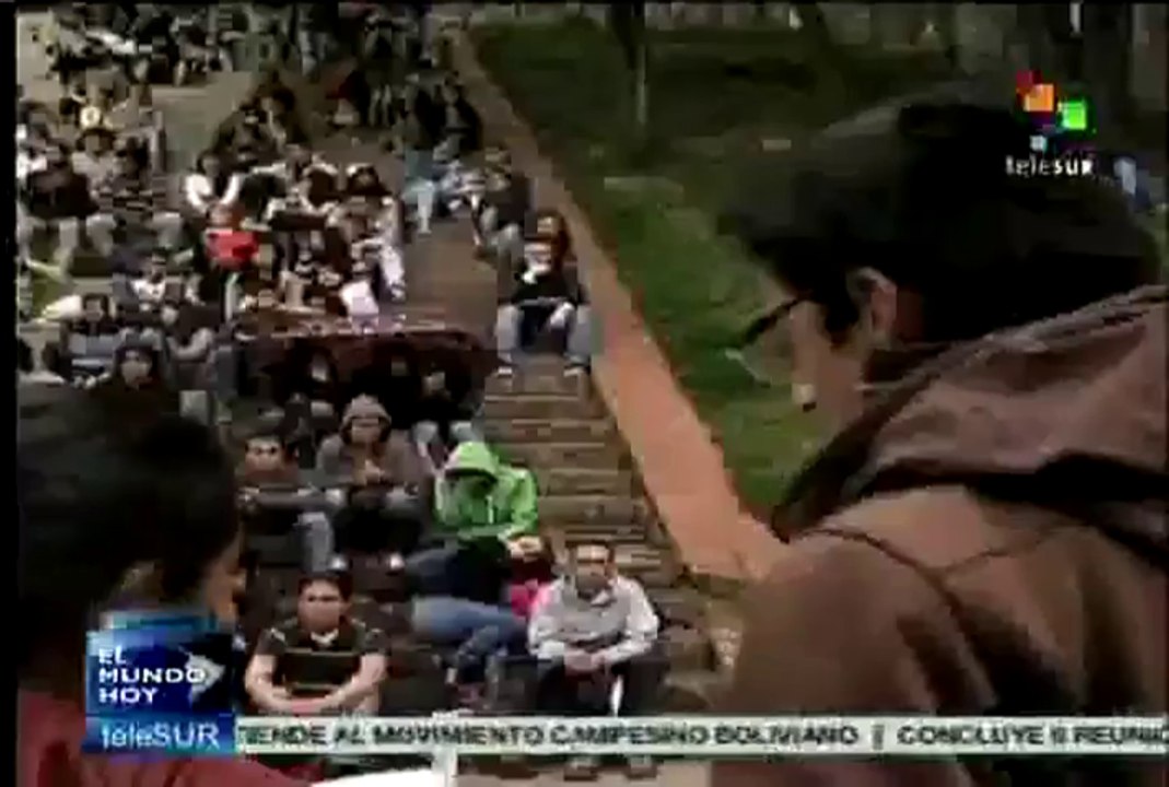 Estudiantes y campesinos protestan nuevamente en Colombia