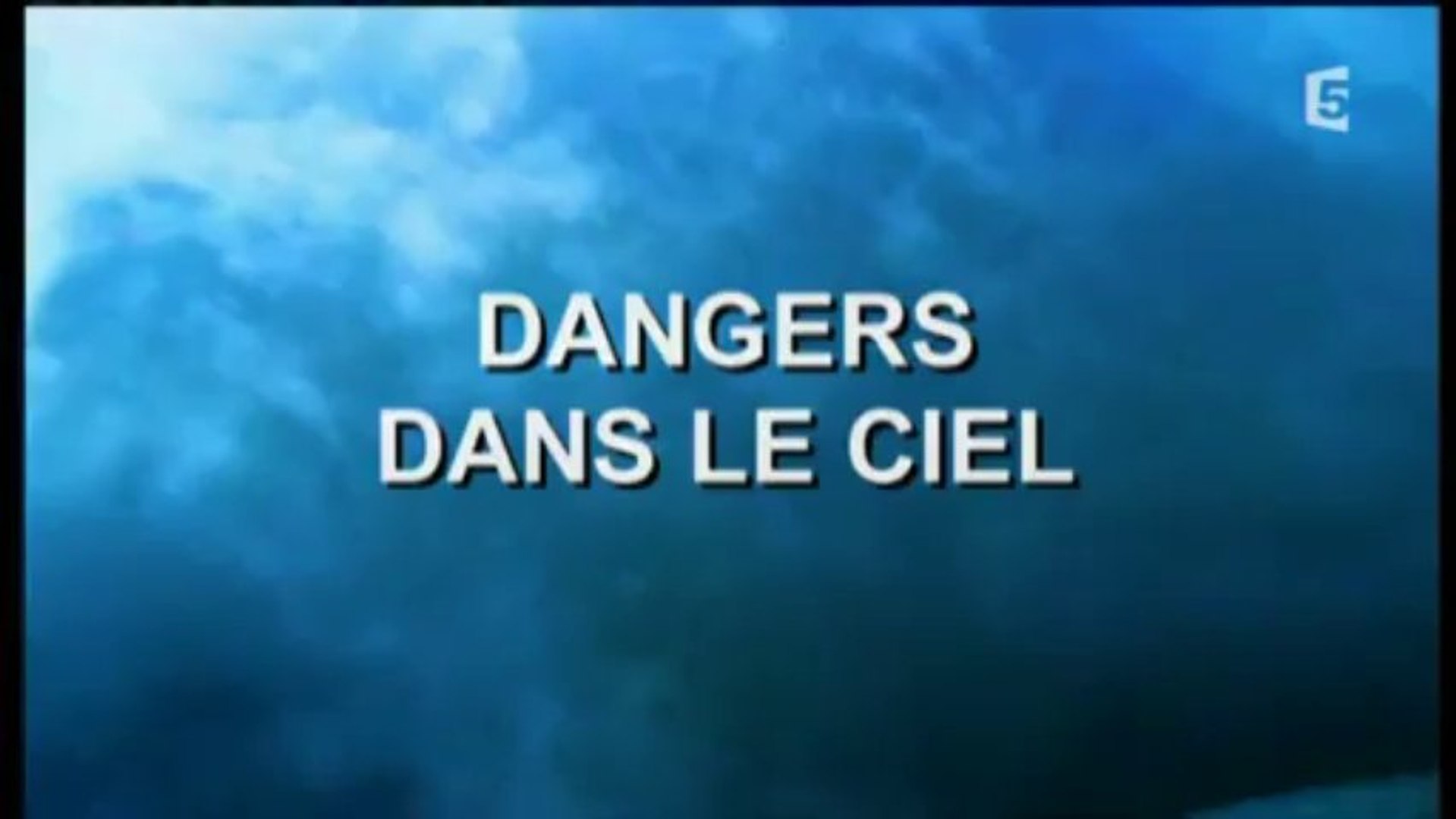 Dangers Dans Le Ciel Au Coeur De L Orage Vol Southern Airways 242 Video Dailymotion