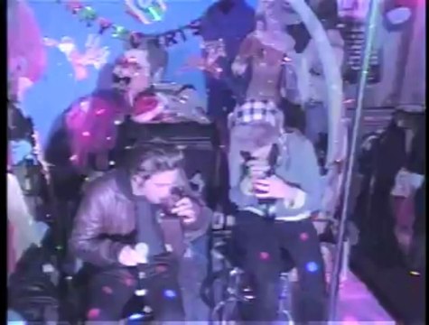 Rob and Katy Perry singing a classic Boyz II Men Song at Dimples in 2008