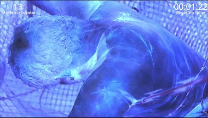 Everything Wrong With Saw In 8 Minutes Or Less