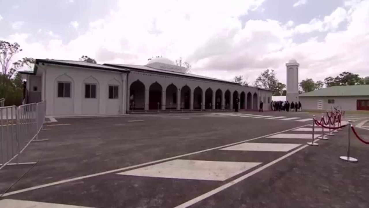 Cami Yaptırmak ve Sorumluluklarımız - Cuma Hutbesi 25-10-2013 - Islam Ahmadiyya
