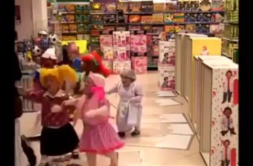 Scary Toys Prank In Toys Shop