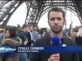 Greenpeace: un militant se suspend au 2e étage de la Tour Eiffel - 26/10