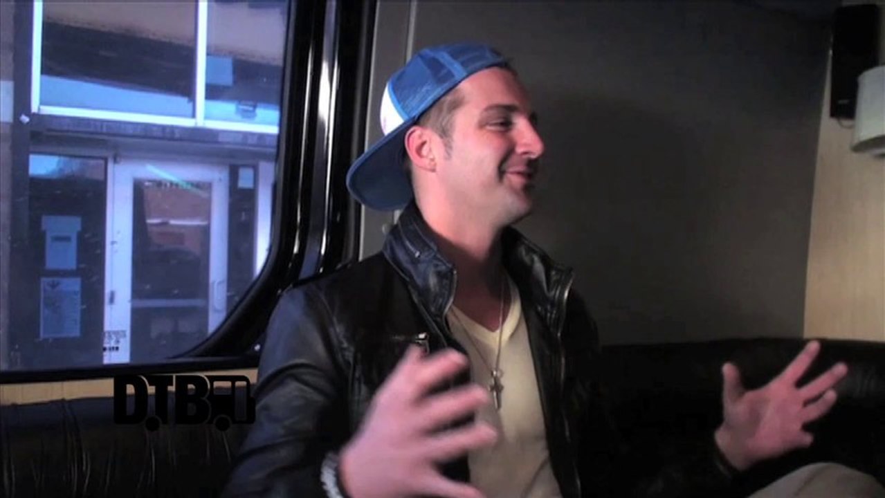 Secondhand Serenade / John Vesely - CRAZY TOUR STORIES Ep. 30