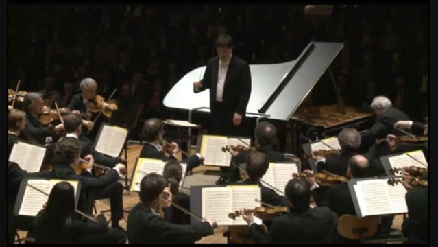 EMANUEL AX & BERLINER PHILHARMONIKER ALAN GILBERT dir. MOZART CONCERTO KV 482 LIVE full