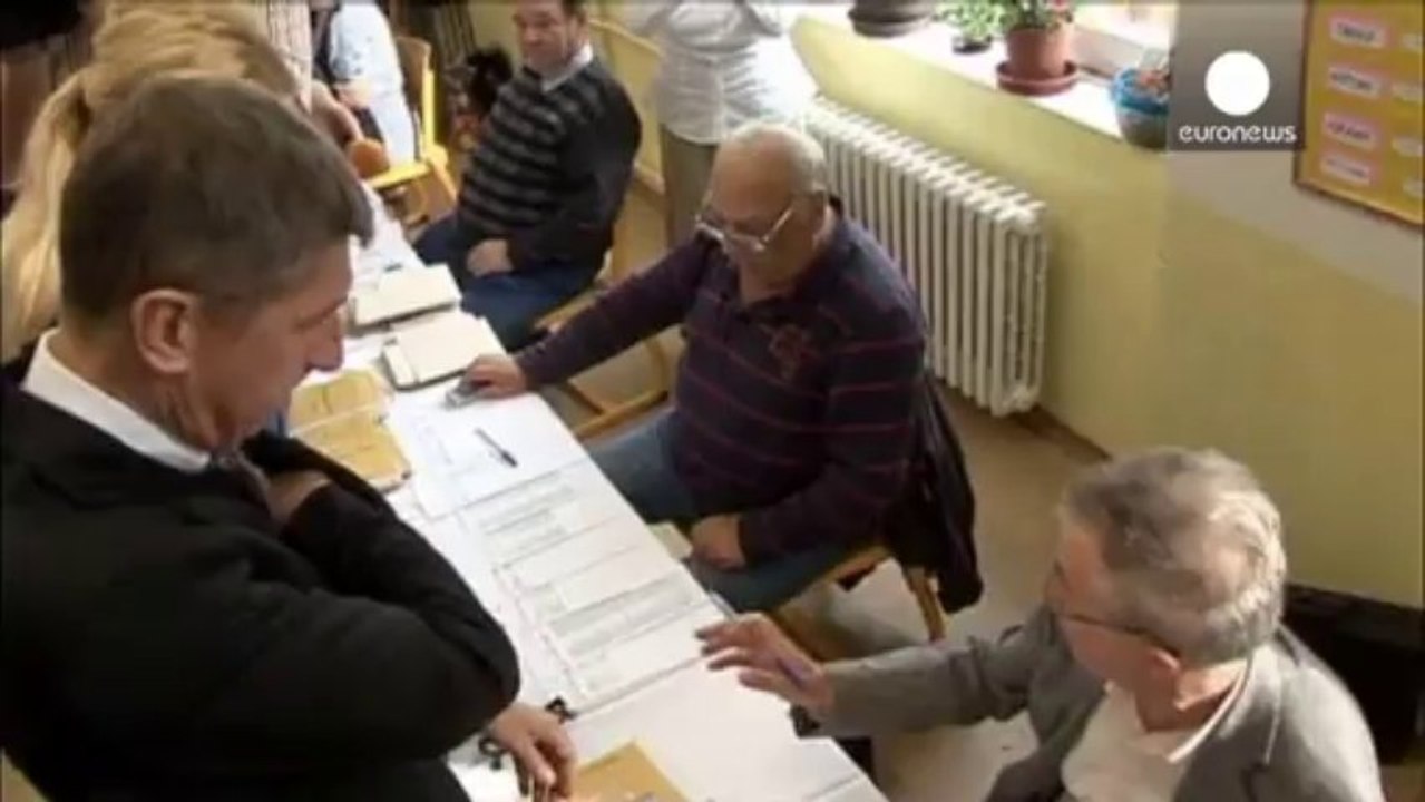 Los socialdemócratas encabezan el recuento provisional...