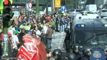 Hogueras contra 1.200 despidos en el ayuntamiento de Madrid