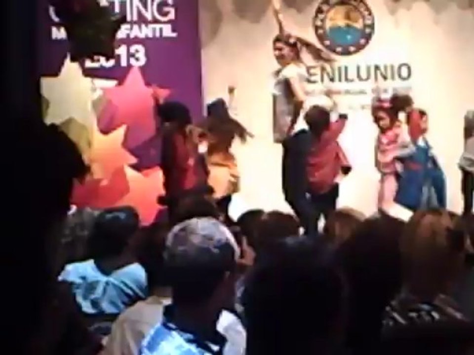 VALERIA EN EL DESFILE DE PLENNILUNIO
