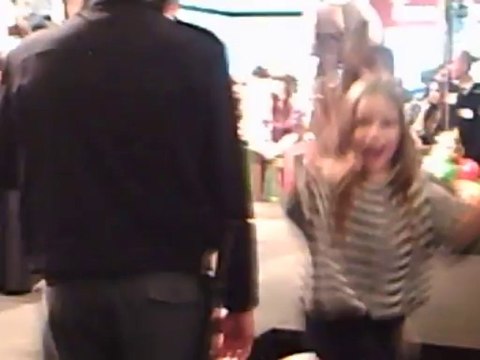 FIRMA DE AUTOGRAFOS DE XUXO Y ELENA