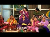 Women performing feris ritual during the celebration of Karva Chauth