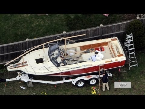 Boston bombing suspect reportedly left a confession note in boat