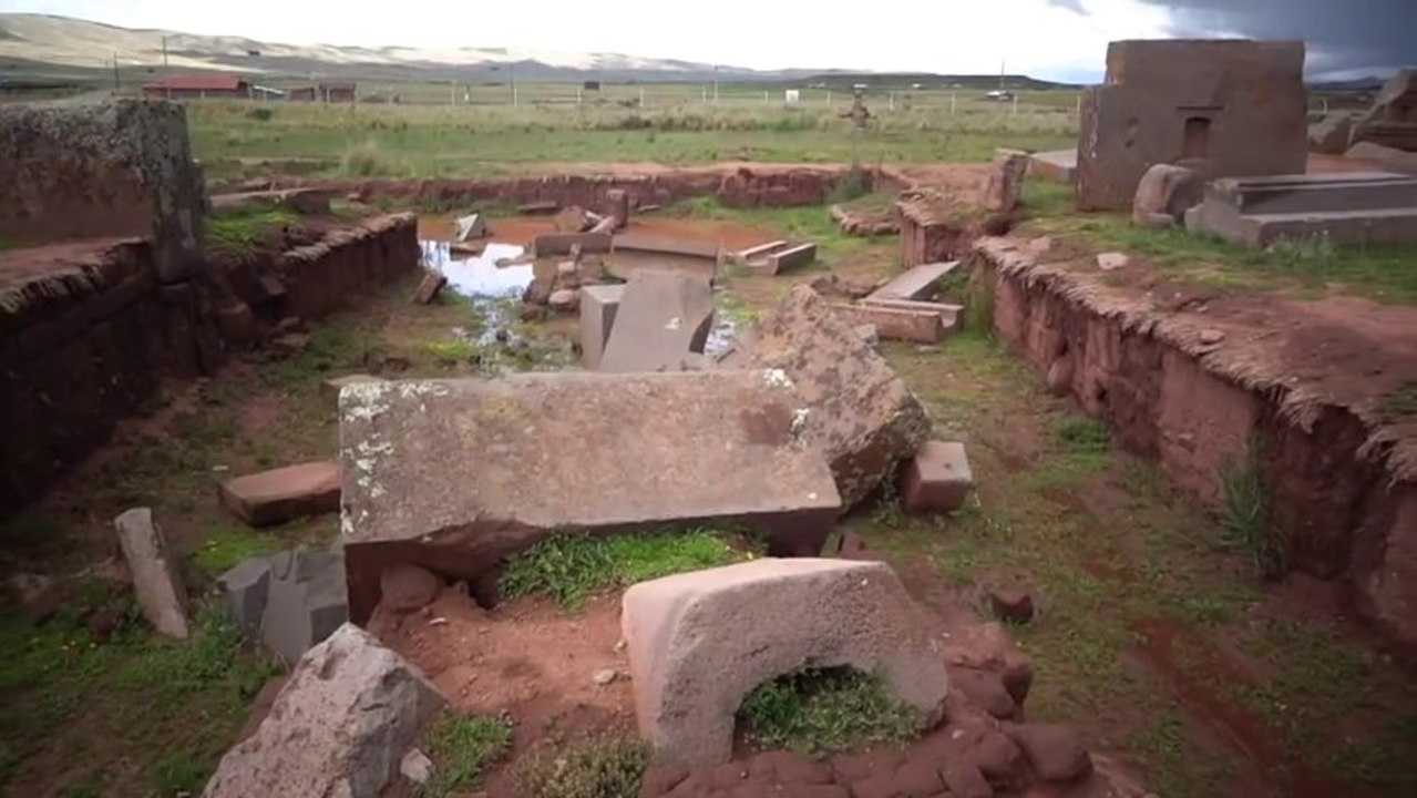 Effrayante CitÃ© de Tiwanaku - Bolivie 2013.