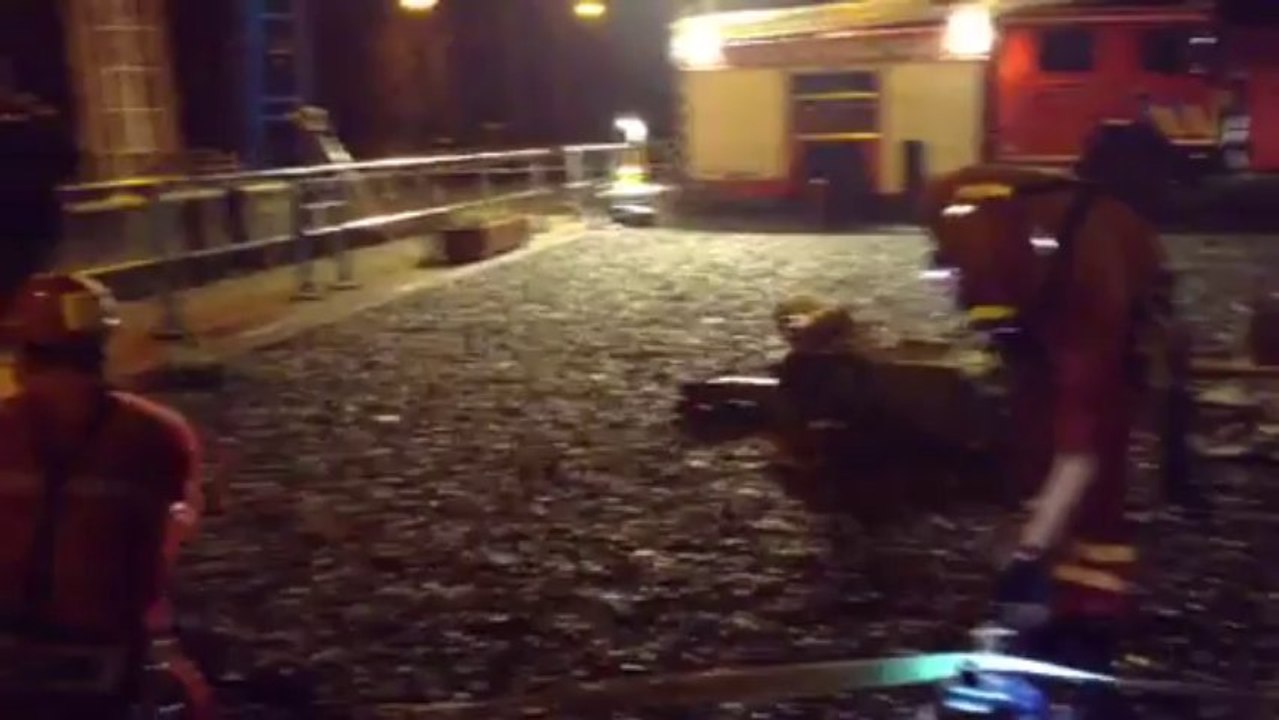 Tournai/Antoing: exercice pompier à l'écluse de Maubray (03)