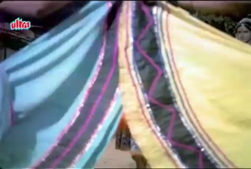 Aagre Se Ghagro Mangai De Rasiya - Asha Bhosle,  Mumtaz, Chor Machaye Shor Song