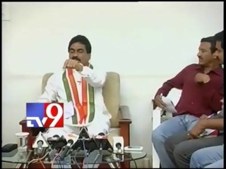 Y.S Jagan against Samaikyandhra - Lagadapati