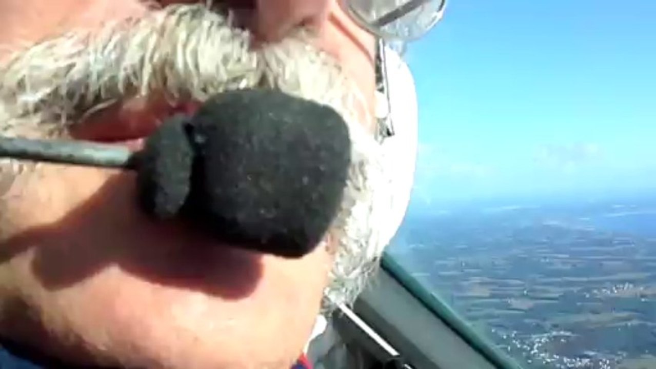 V  V au dessus de Port Manech 10 10 2013