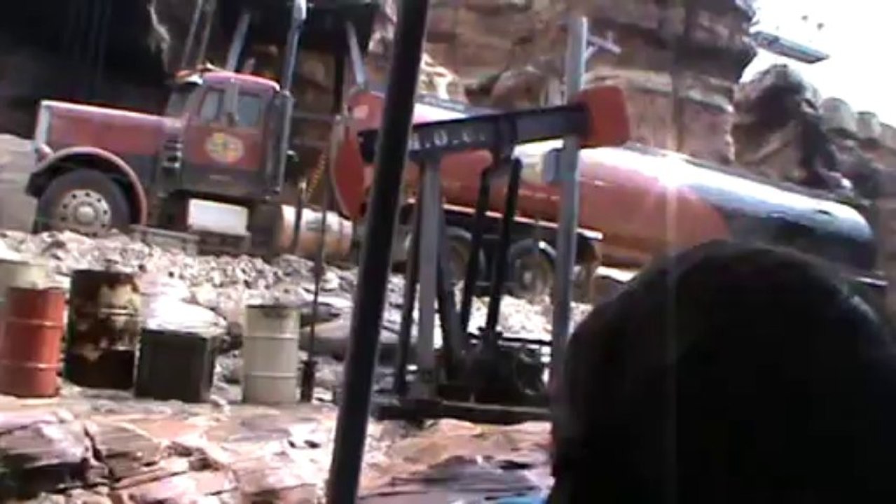 STUDIO TRAM TOUR 23 AVRIL 2013 CAMION CITERNE ENFLAMER