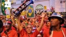 Manifestação contra corrupção reúne milhares de pessoas no centro do Rio.