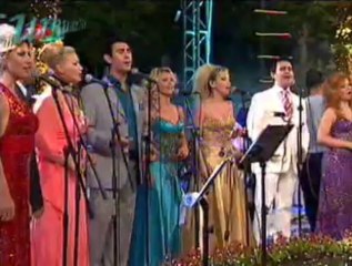 TRT ON NUMARA KORO-Göze Mi Geldim Sen Mi Unuttun Gelmiyorsun Ah