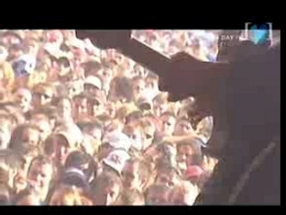 Muse - Butterflies And Hurricanes (live)