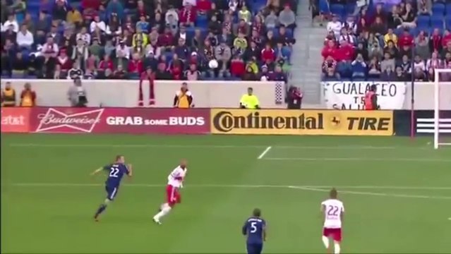 Thierry Henry claque un but magnifique, Luyindula passeur décisif