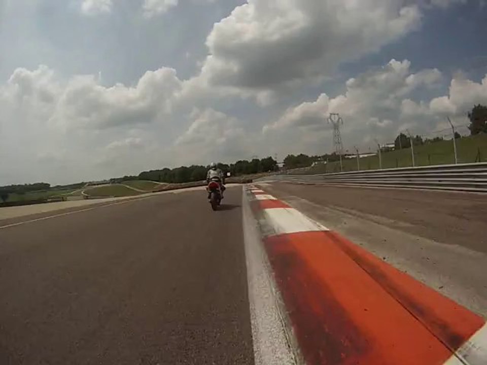 2 tour de chauffe Dijon-Prenois 10.07.2013