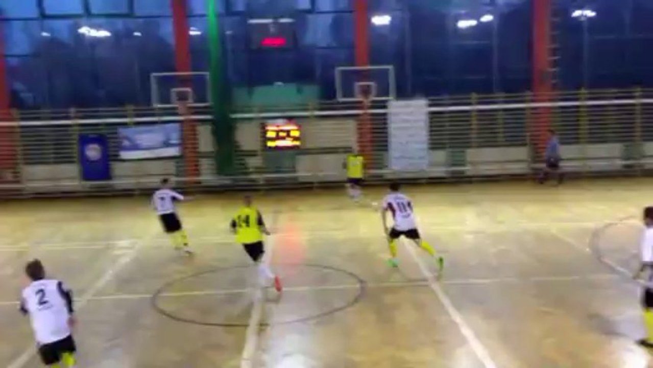 I połowa: Warszawa - Rybnik (0:0) 1:0