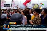Decenas de manifestantes protestan en Perú contra corridas de toros
