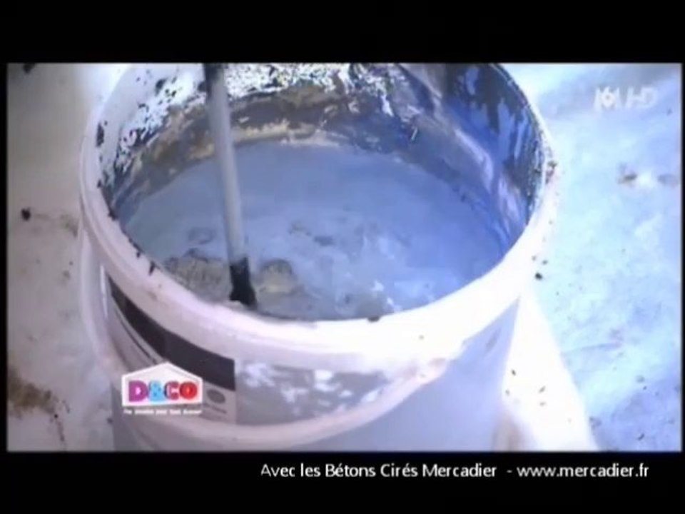 M6-D&Co-Extrait Emission-Douche Béton Ciré-Partie 3-Mélange Béton