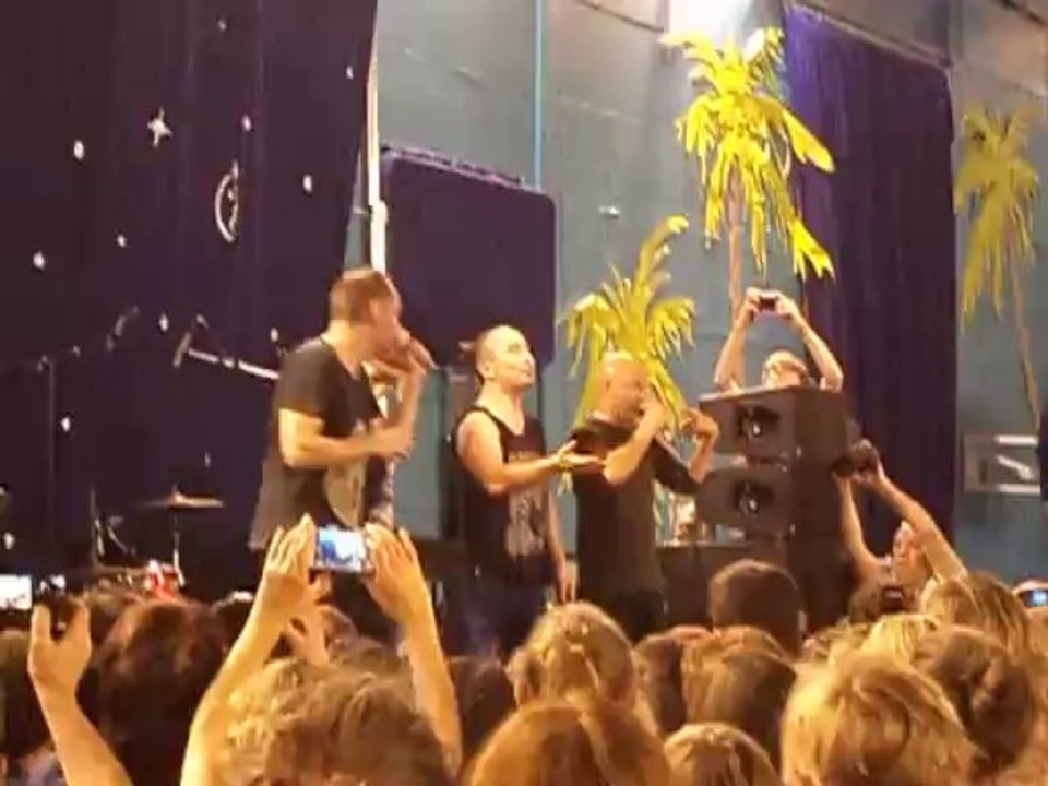 2013 10 Nuits de champagne after Hymne de nos campagnes