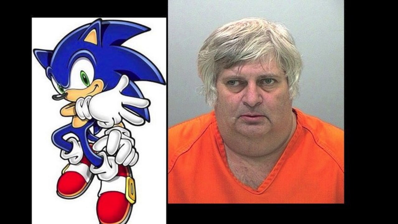 Springfield pervert talks to Sonic and Tommy