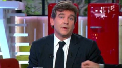 Montebourg agacé par Lapix : "Posez-moi des questions intéressantes !"
